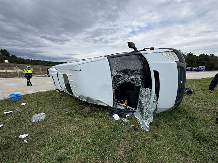 Kastamonu'da okul servisi ile tır çarpıştı: 13 yaralı