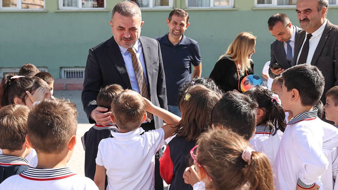 Sincan Belediye Başkanı Murat Ercan'dan okul ziyareti!