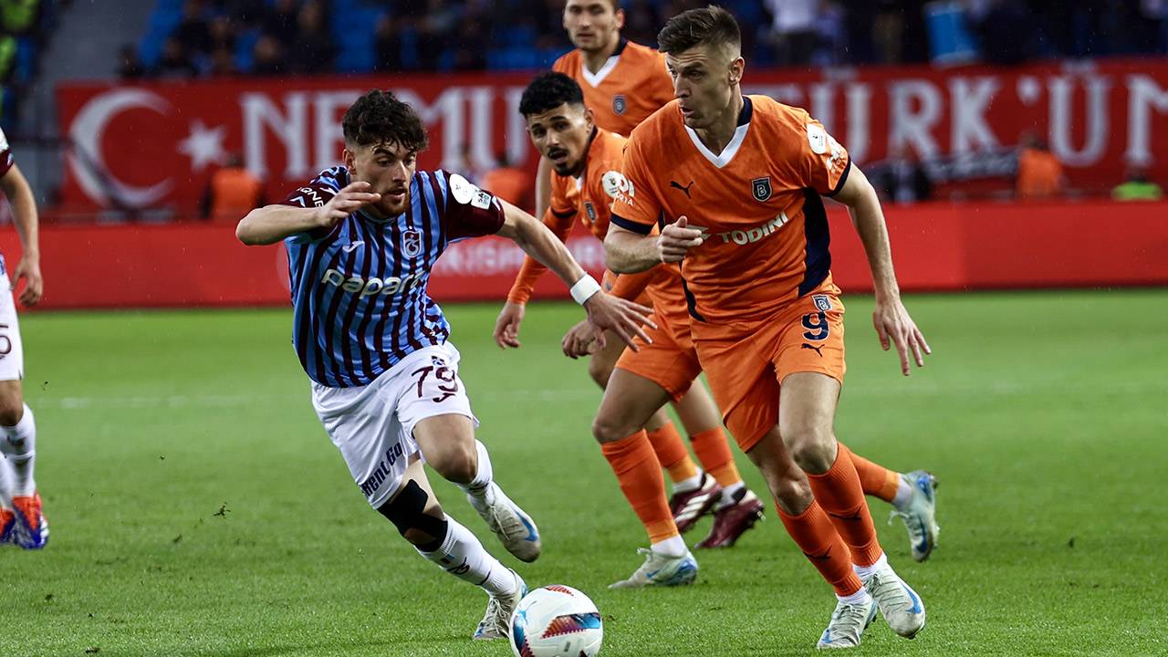 Trabzonspor, Başakşehir'i uzatmada yıktı