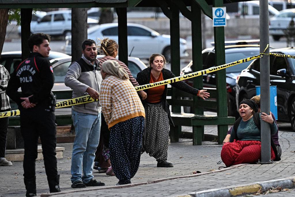 Adana'da anne ve kızları mezarlıkta silahlı saldırıya uğradı