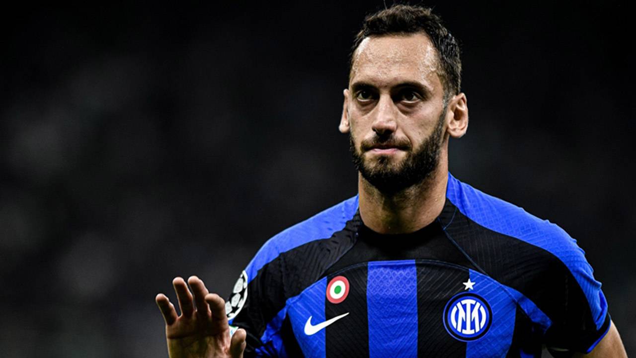 Hakan Çalhanoğlu sakatlık geçirdi, Inter'den açıklama geldi