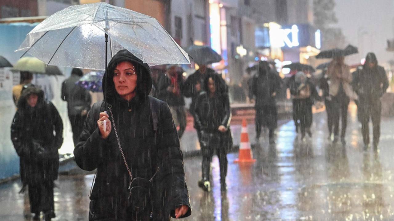 Meteoroloji'den sarı alarm: Kuvvetli sağanak ve kar!