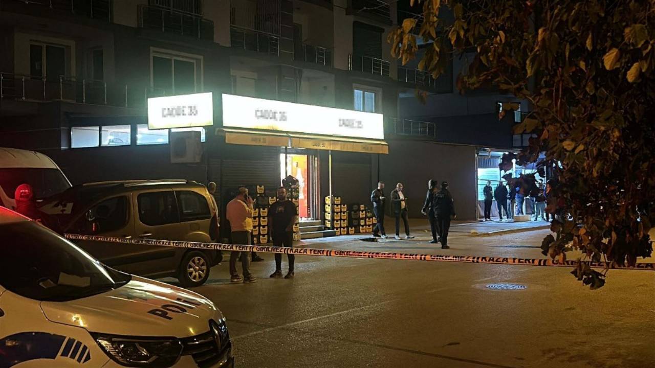 İzmir'deki kavgada izinli polis memuru hayatını kaybetti...