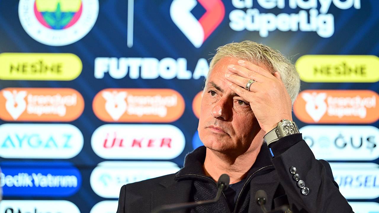 Mourinho yanıtladı: Fenerbahçe'de kalacak mı?