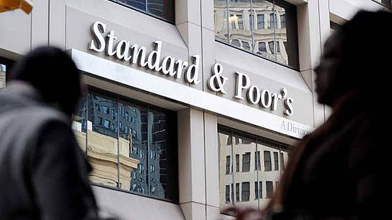 S&P'den Türkiye kararı: Kredi notu artırıldı!