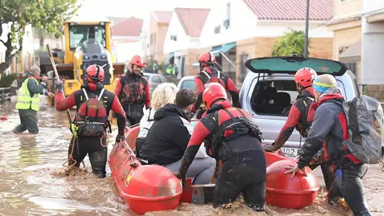 İspanya'da selin bilançosu artıyor: Ölü sayısı 217 oldu