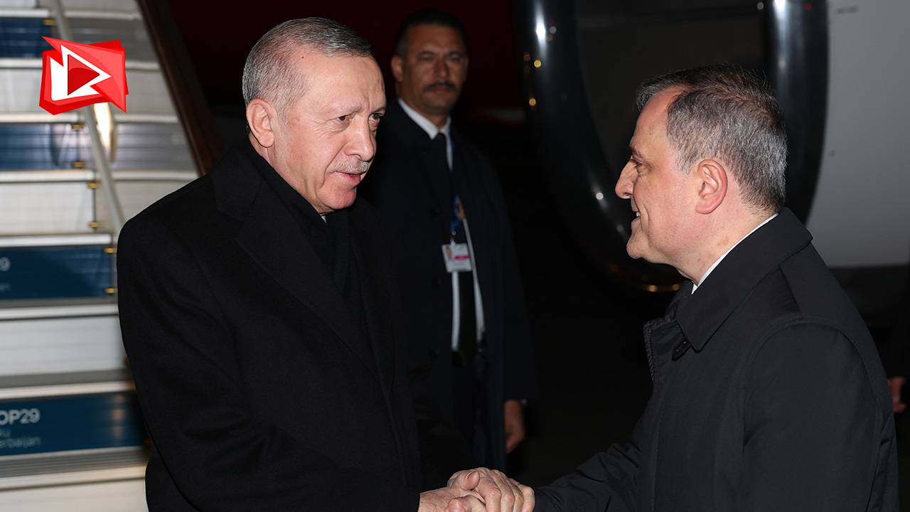 Erdoğan, Bakü'de resmi törenle karşılandı