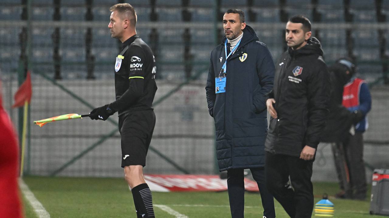 Mehmet Topal'ın takımı Ploieşti, Romanya Ligi'nde doludizgin