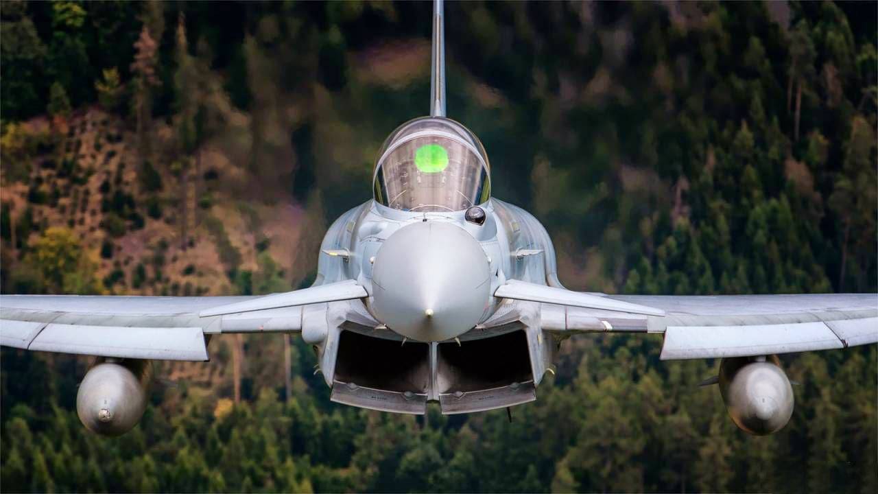 Türkiye 40 adet Eurofighter Typhoon alacak!