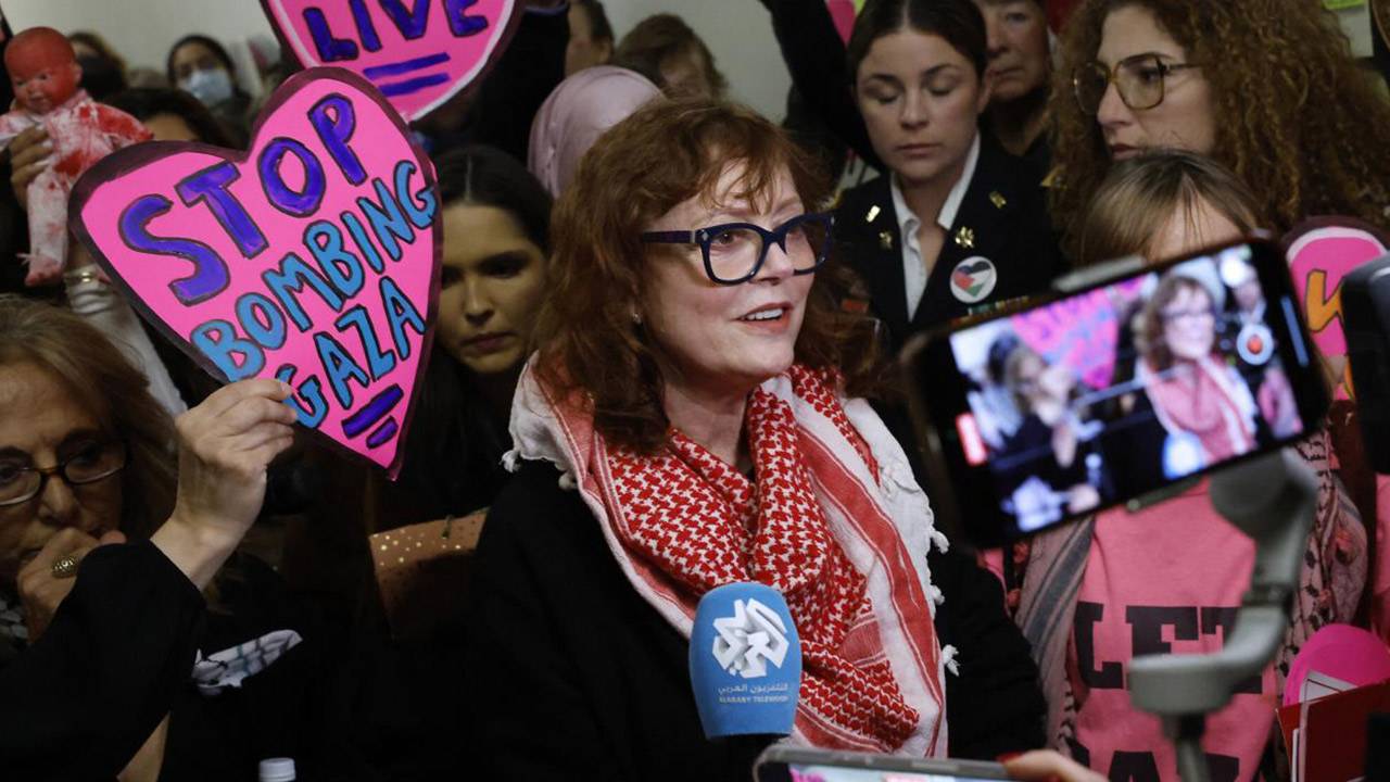 Filistin'i destekleyen oyuncu Susan Sarandon, kara listede