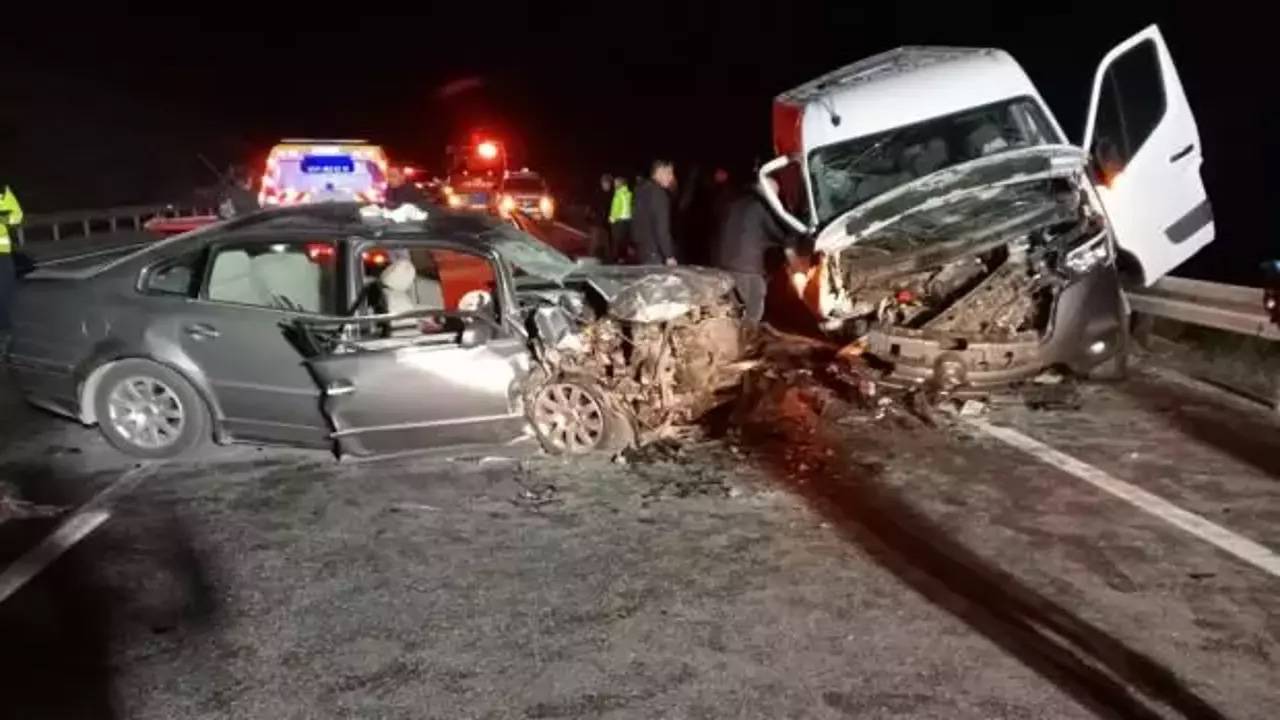 Yozgat'ta feci kaza: 3 kişi öldü, 5 yaralı var