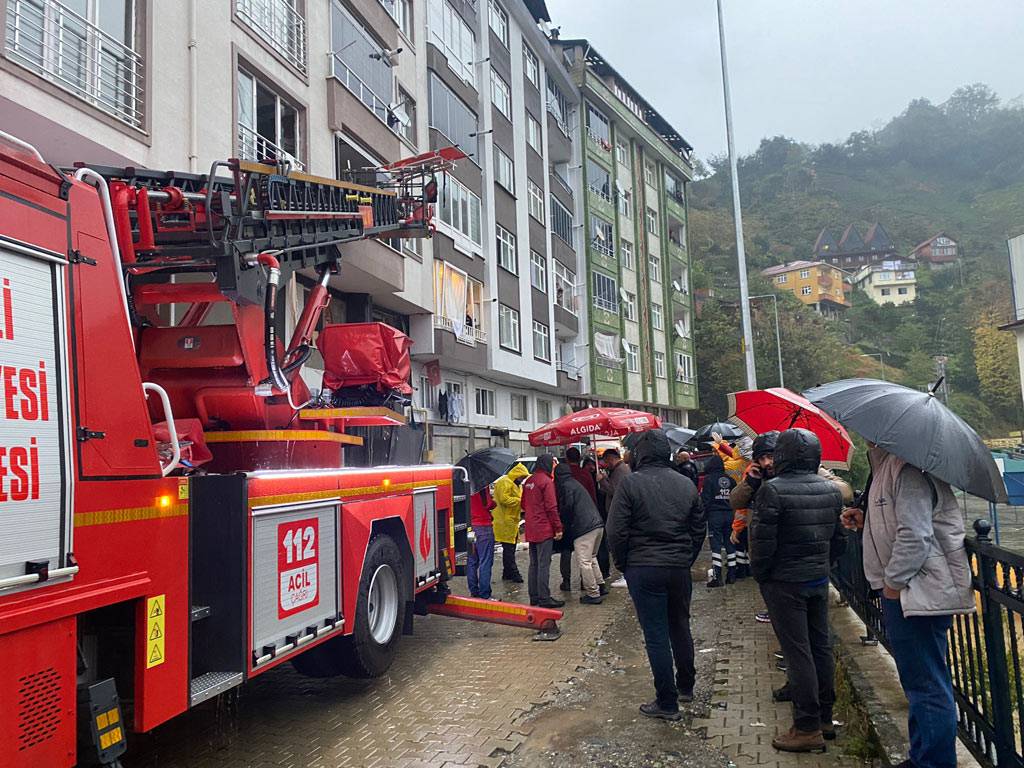 Rize'de meydana gelen heyelanda 1 kişi öldü