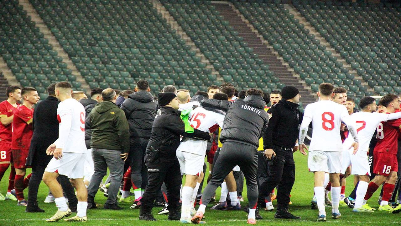 Türkiye U21 - Sırbistan U21 maçı sonrası arbede