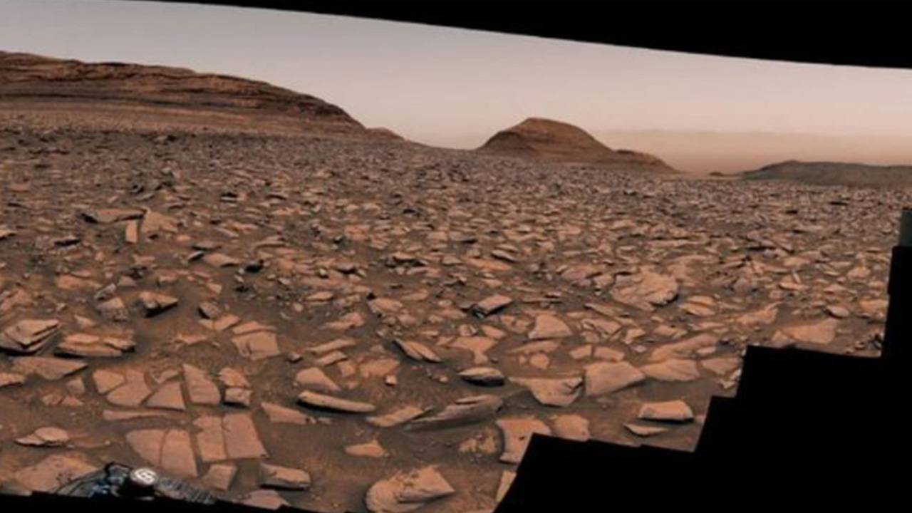 Mars'taki gizemli vadiden çarpıcı fotoğraflar