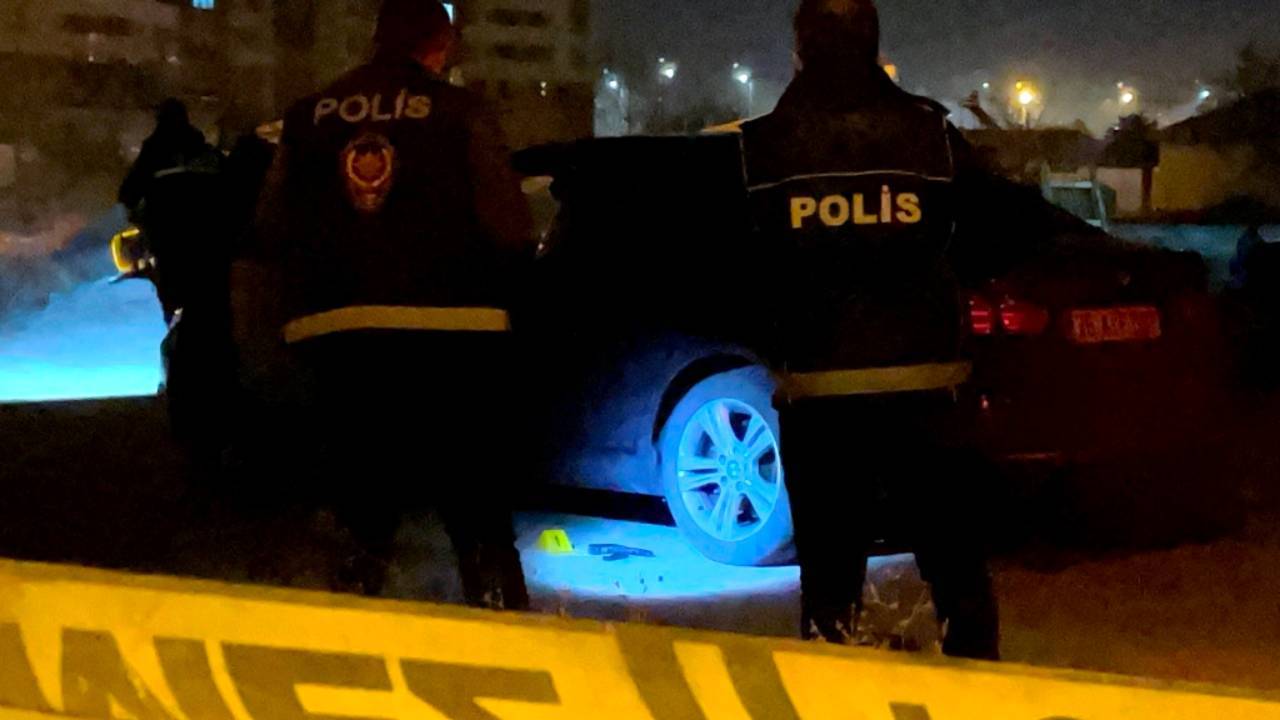 Kayseri'de bir şahıs otomobilinde yaralı halde bulundu