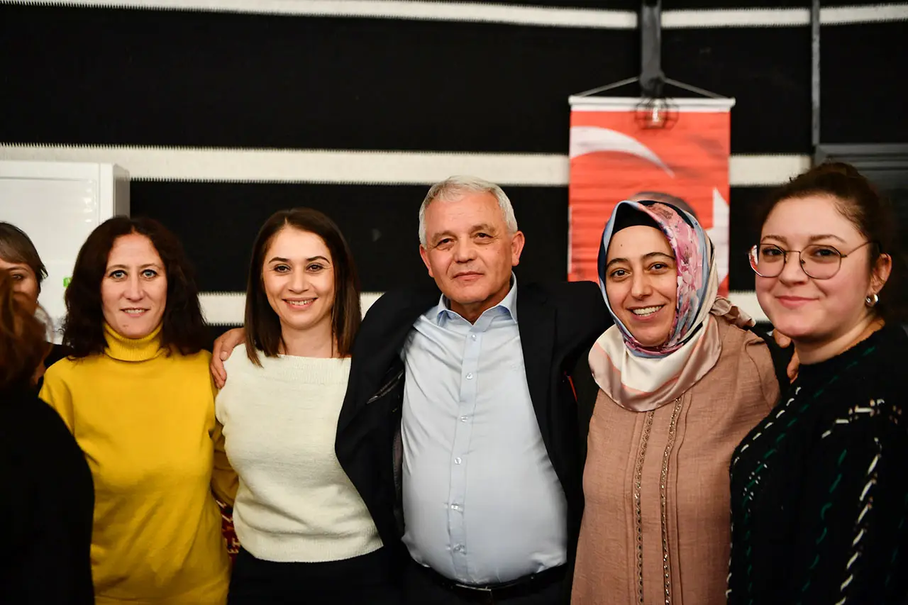 Mamak Belediye Başkanı Şahin, öğretmenlerle bir araya geldi