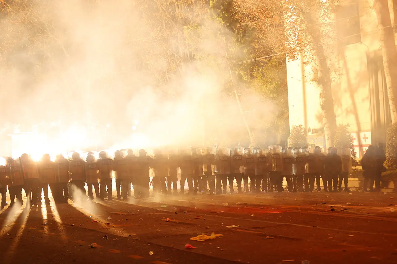 Gürcistan'daki gösteriler 11 gündür devam ediyor...