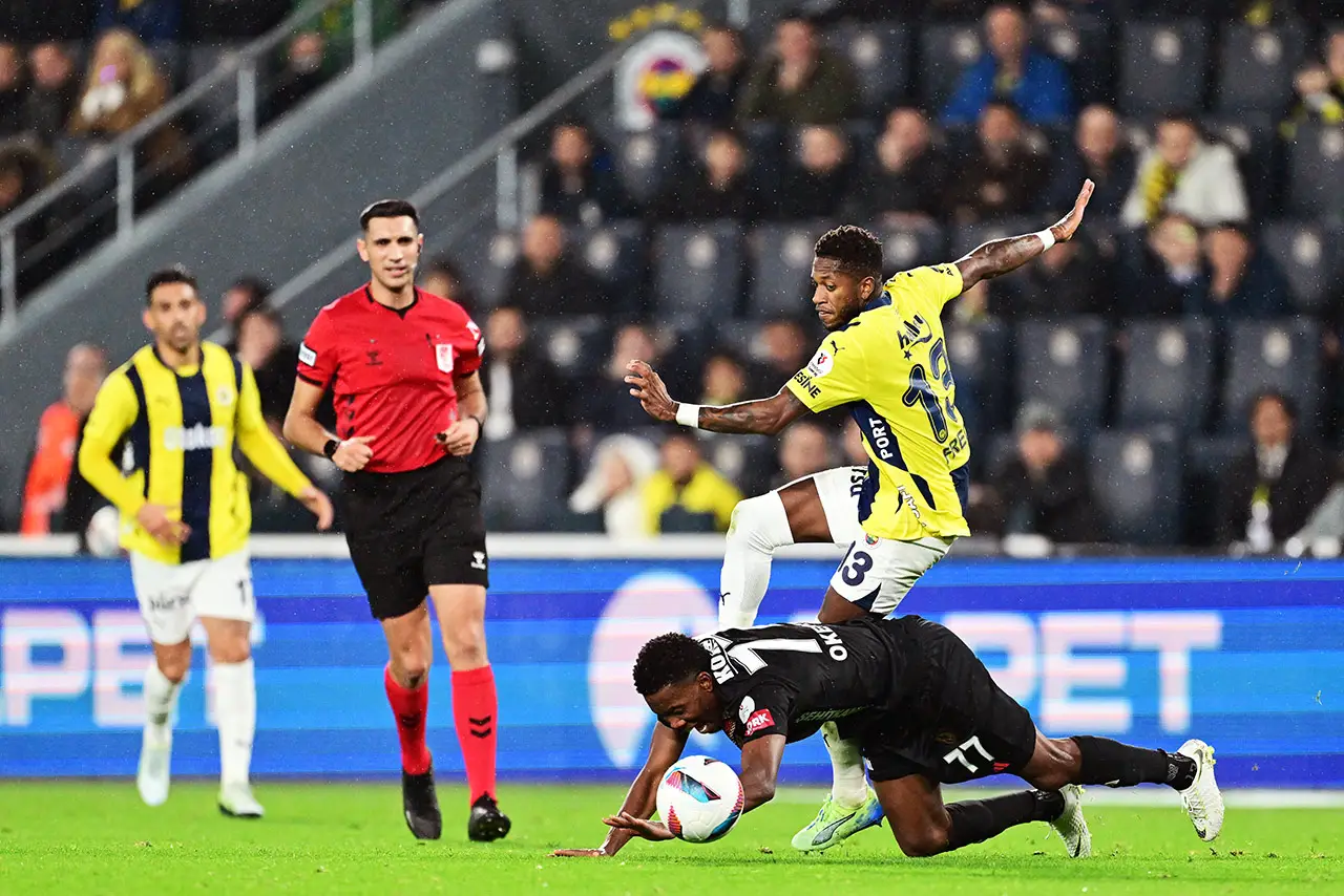 Fenerbahçe hata yapmadı! 3 golle 3 puanı aldı