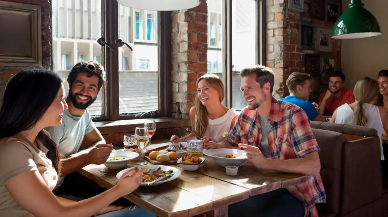 Casual Dining Nedir?