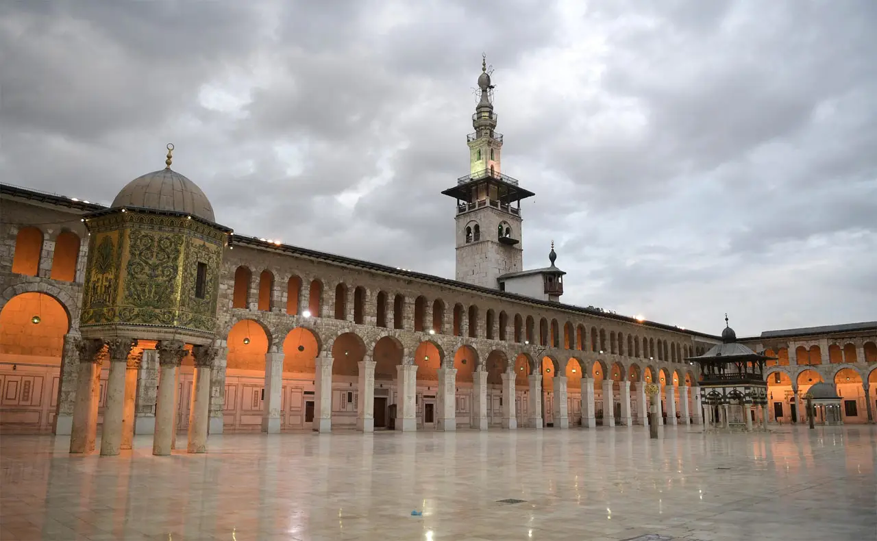 İstanbul Valiliğinden dikkat çeken paylaşım! Emevi Camii'ne selam...