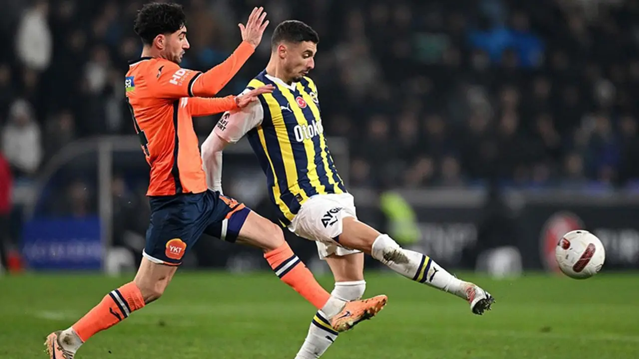 Fenerbahçe-Başakşehir maçında ilk 11'ler netleşti