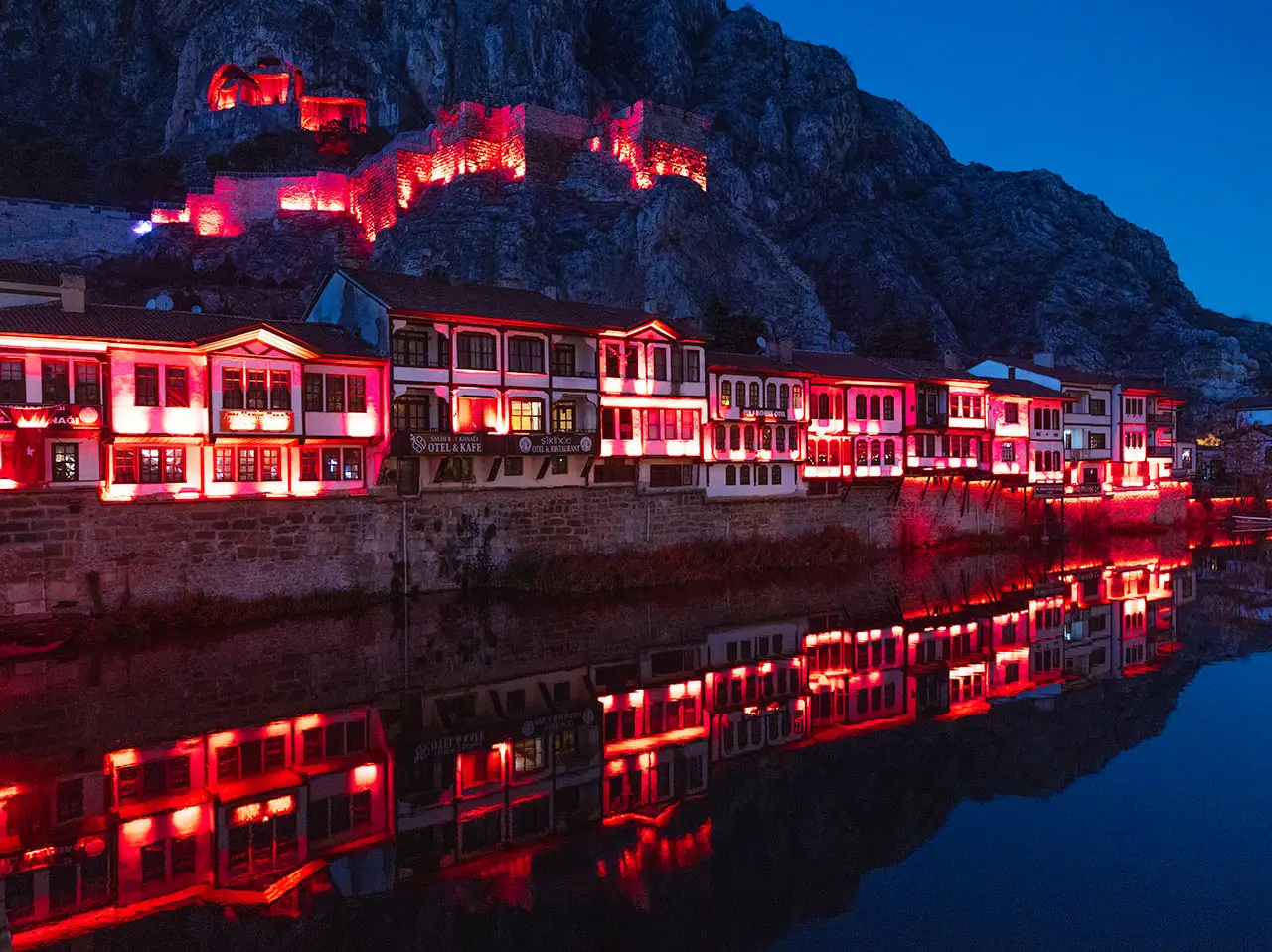 Amasya Yalıboyu evleri farklı bir atmosfer