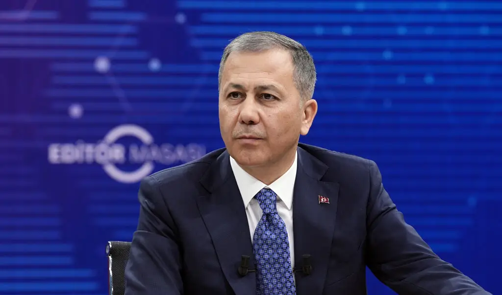 Ali Yerlikaya, Türkiye'deki Suriyeli sayısını açıkladı