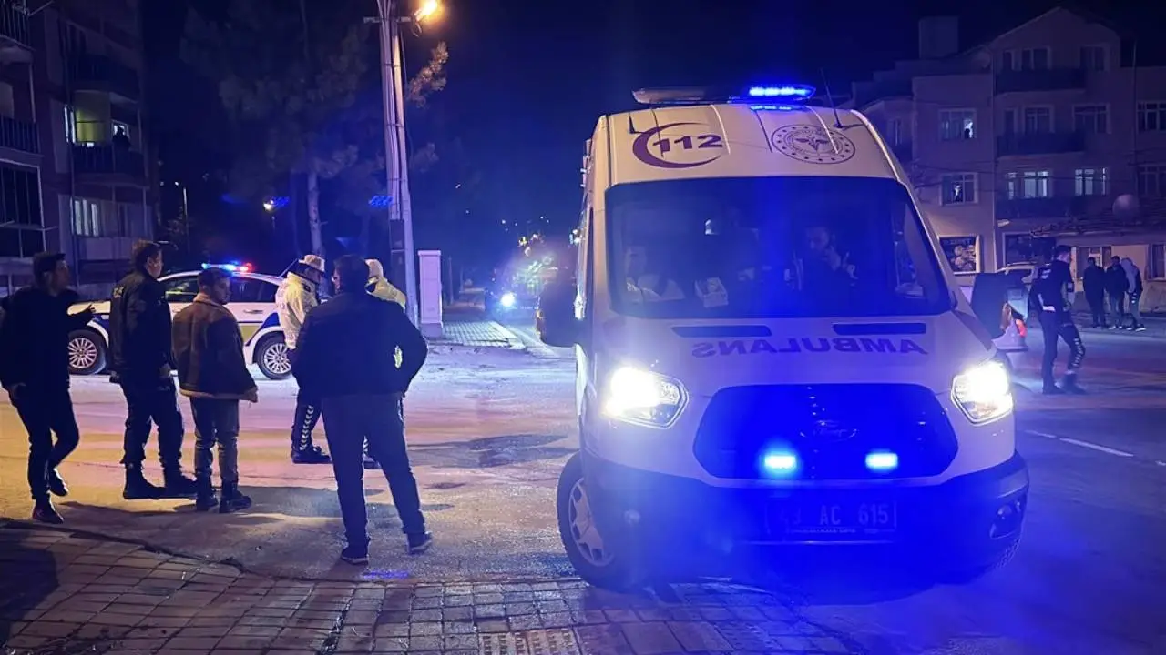 Kaçan motosiklet sürücüsü polis memuruna çarptı