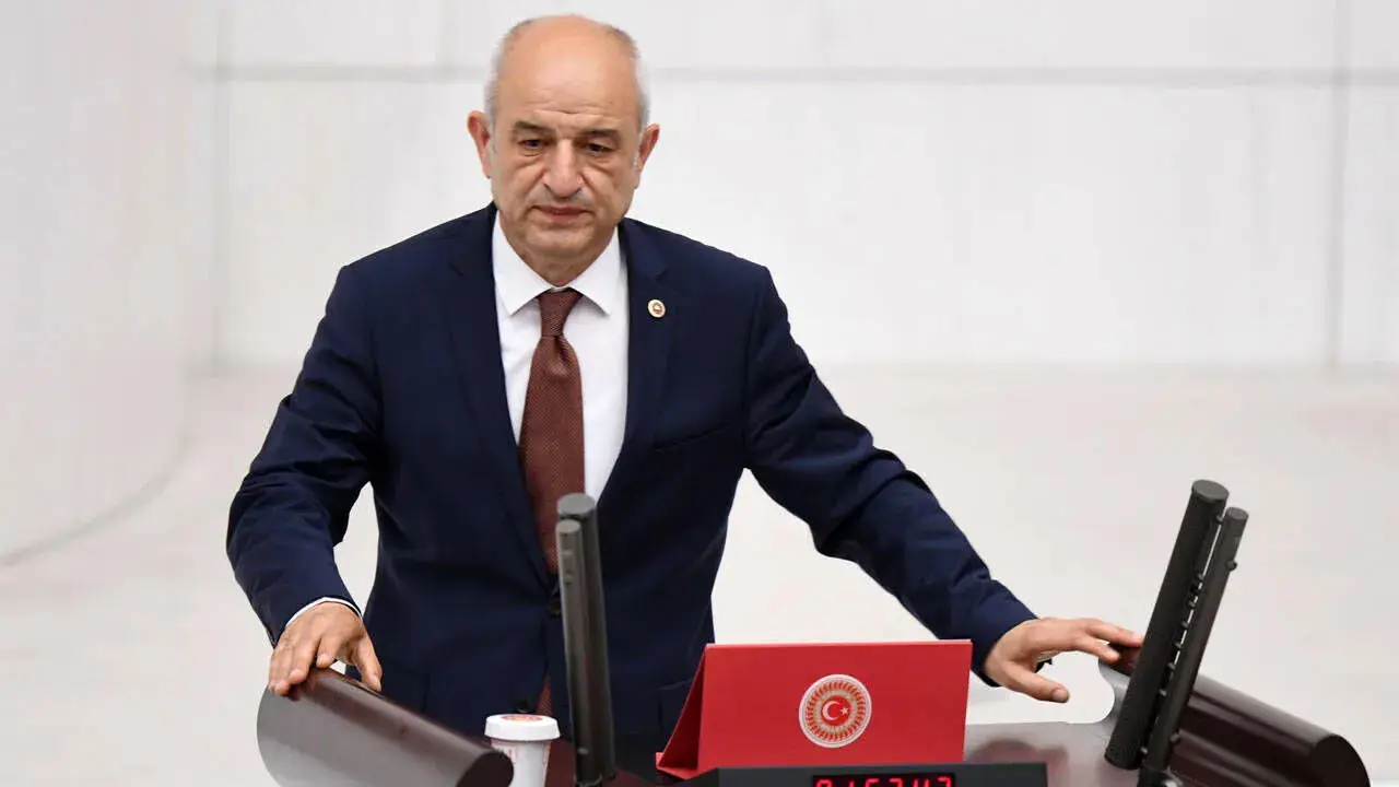 Saadet Partisi vekili istifa etti! Yeniden CHP'ye geçti