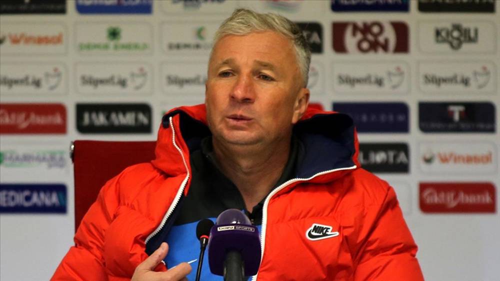 Dan Petrescu kimdir?