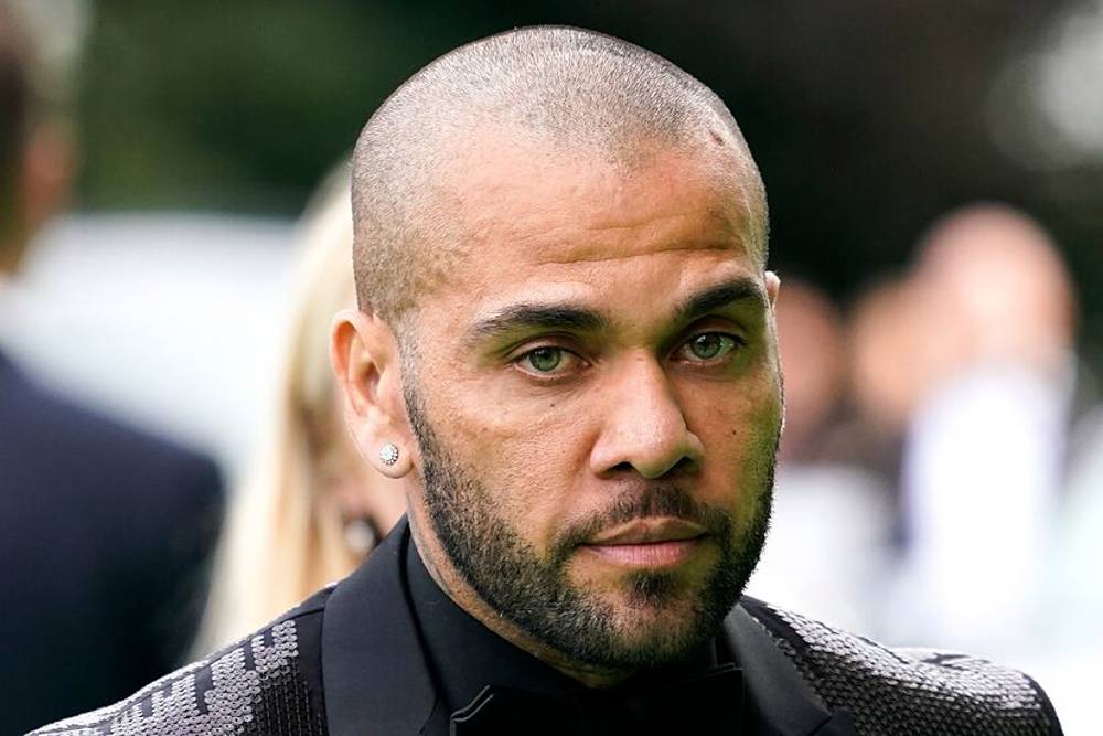 Dani Alves kimdir?