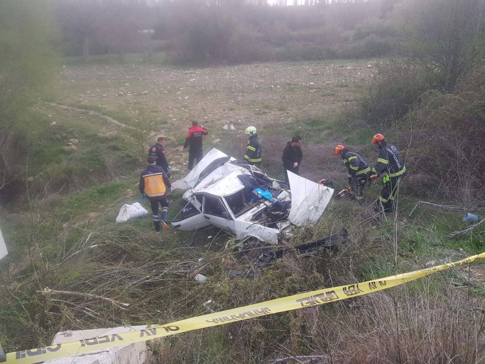 Denizli'de feci kaza: 1'i çocuk, 3 ölü