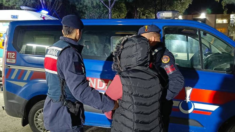 İzmir merkezli 9 ilde DHKP-C ve MLKP operasyonunda 9 tutuklama