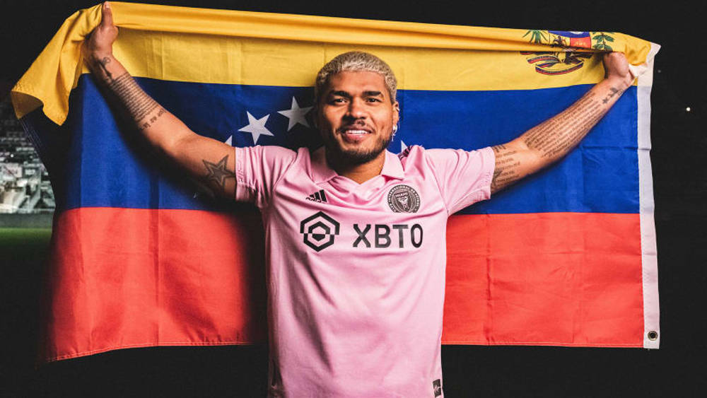 Josef Martínez kimdir?