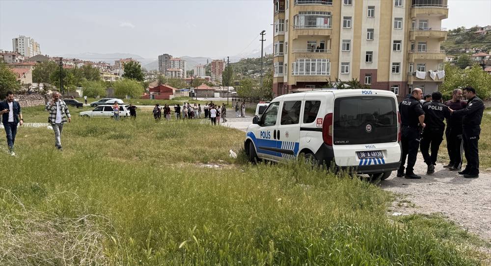 Kayseri'de sokak ortasında silahlı kavga: 1 yaralı