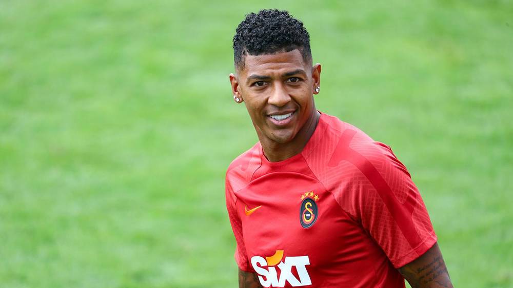 Patrick van Aanholt kimdir?