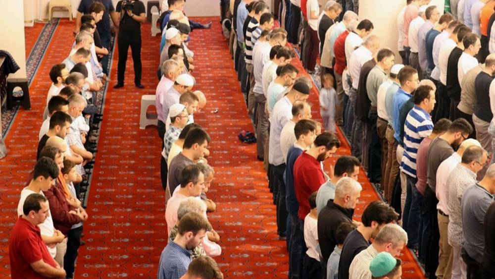 Rüyada Camide Namaz Kıldığını Görmek Ne Anlama Gelir?