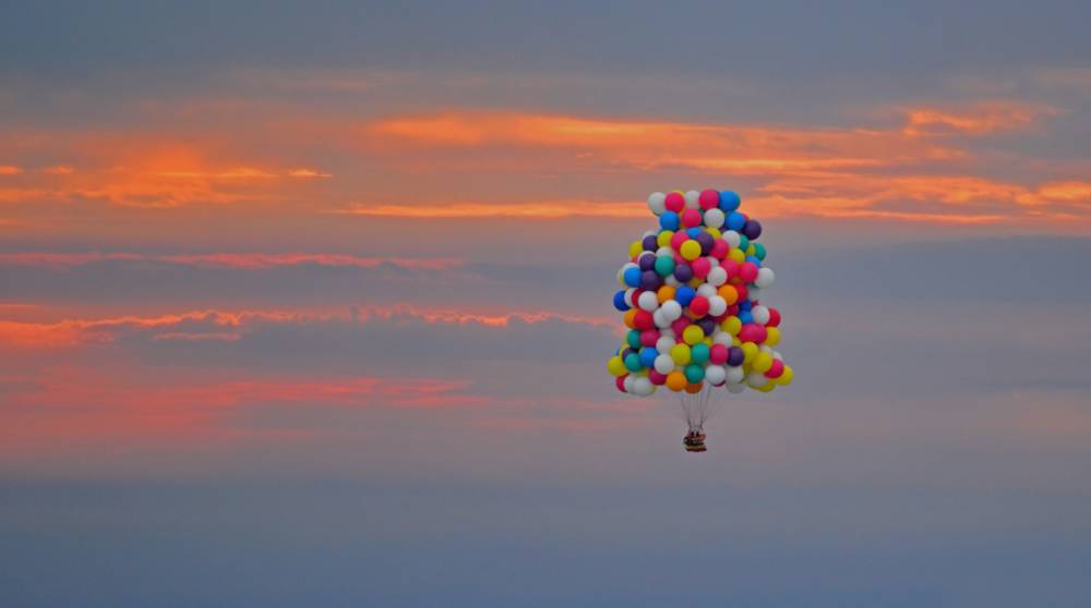 Rüyada Uçan Balon Tutmak Ne Anlama Gelir?