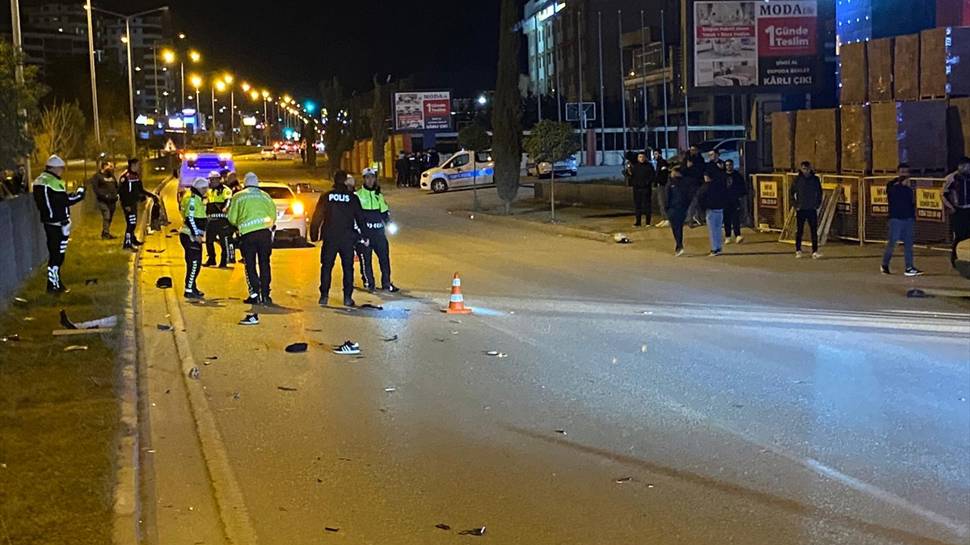 Tokat'ta otomobil motosiklete çarptı: 2 ağır yaralı