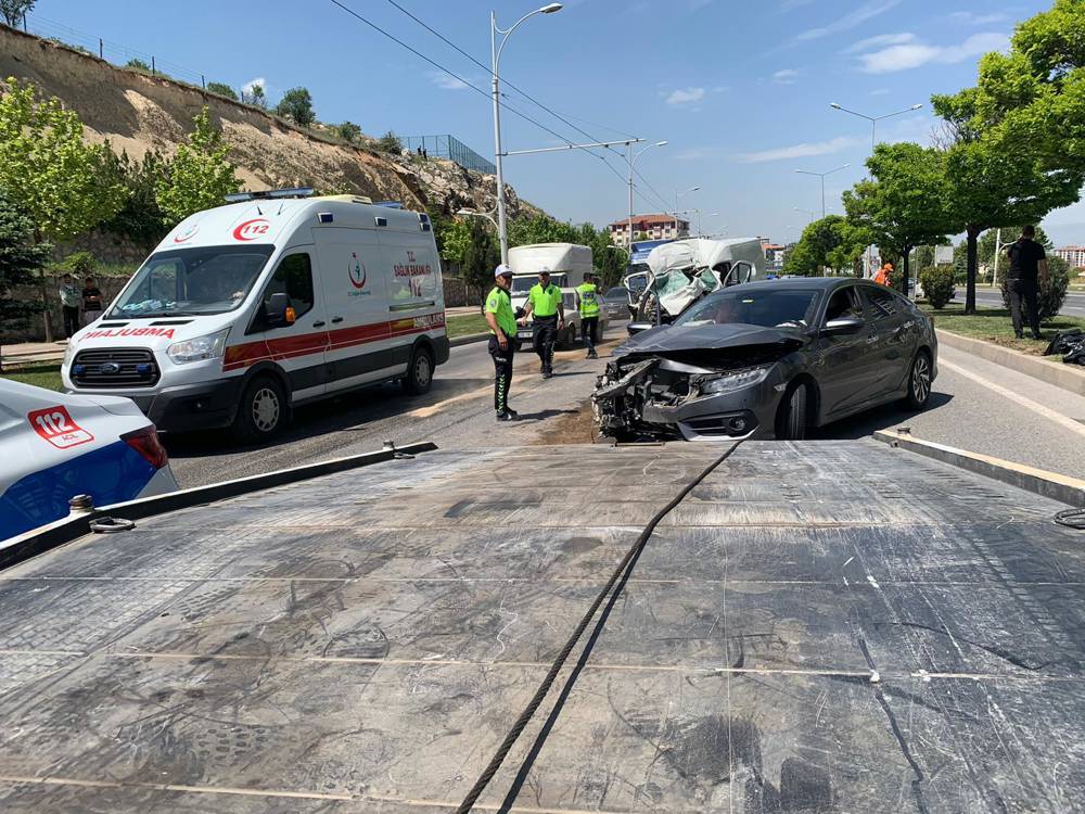 Malatya'da zincirleme kaza: 3 yaralı