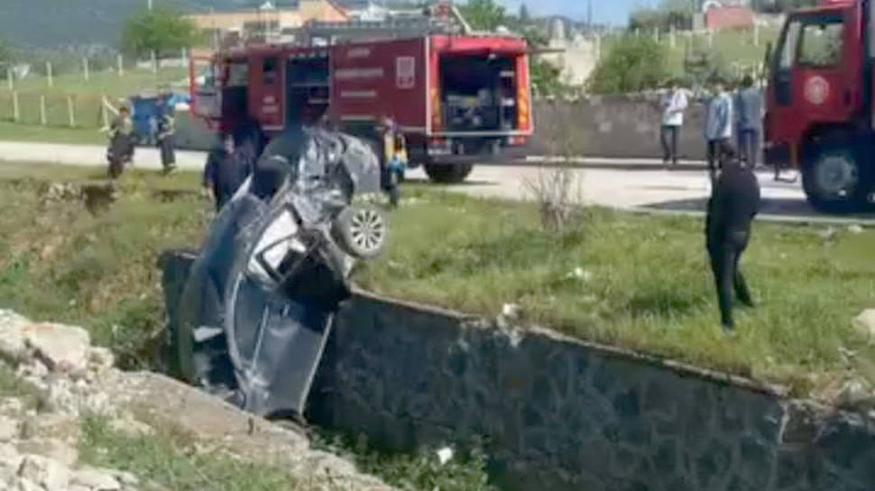 Gaziantep’te otomobil dereye uçtu: 4 yaralı