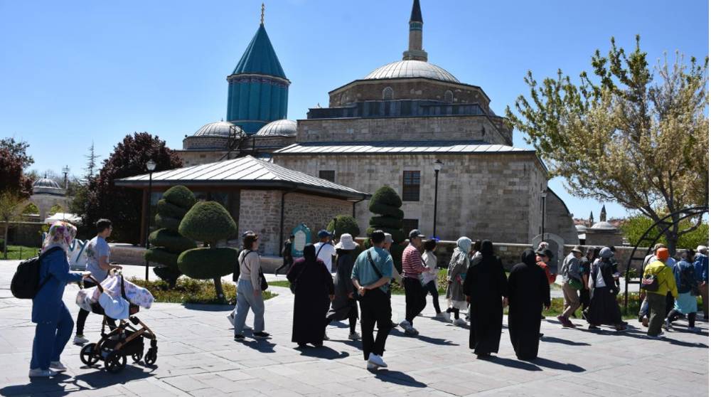 Müze ve ören yerlerine ziyaretçi akını 