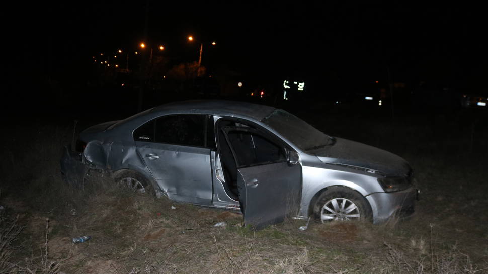 Nevşehir'de çarpışan iki otomobilden biri tarlaya devrildi: 1 ölü, 1 yaralı