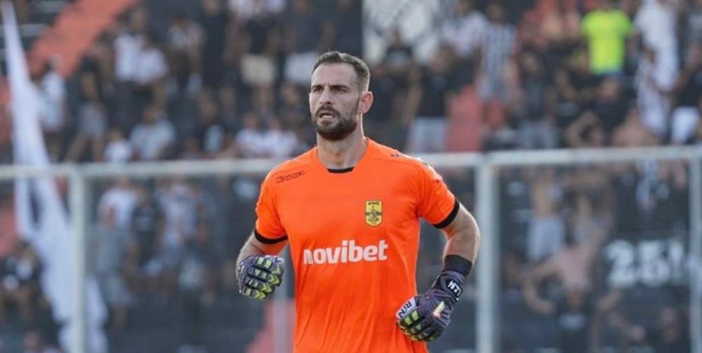 Lefteris Choutesiotis kimdir?