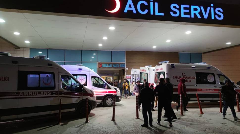 Uşak'ta 19 işçi zehirlenme şüphesiyle hastaneye kaldırıldı