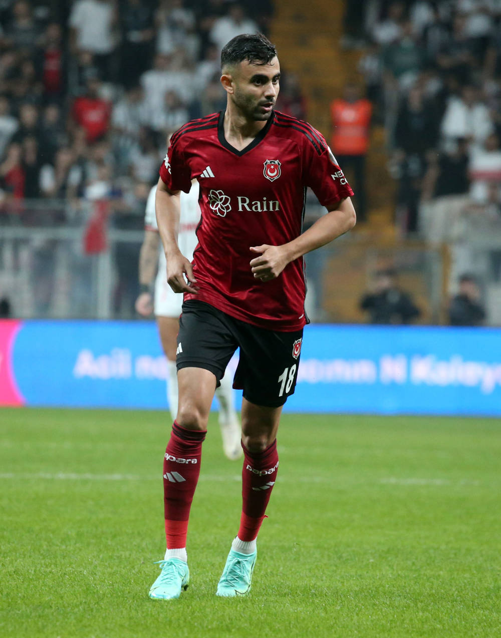 Rachid Ghezzal, Beşiktaş'a veda etti