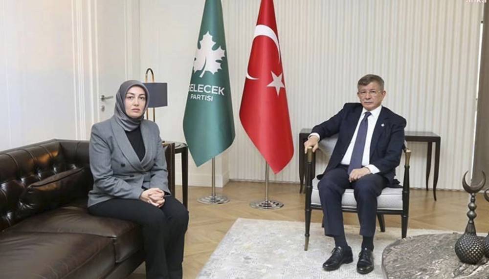 Ayşe Ateş, Ahmet Davutoğlu’nu ziyaret etti