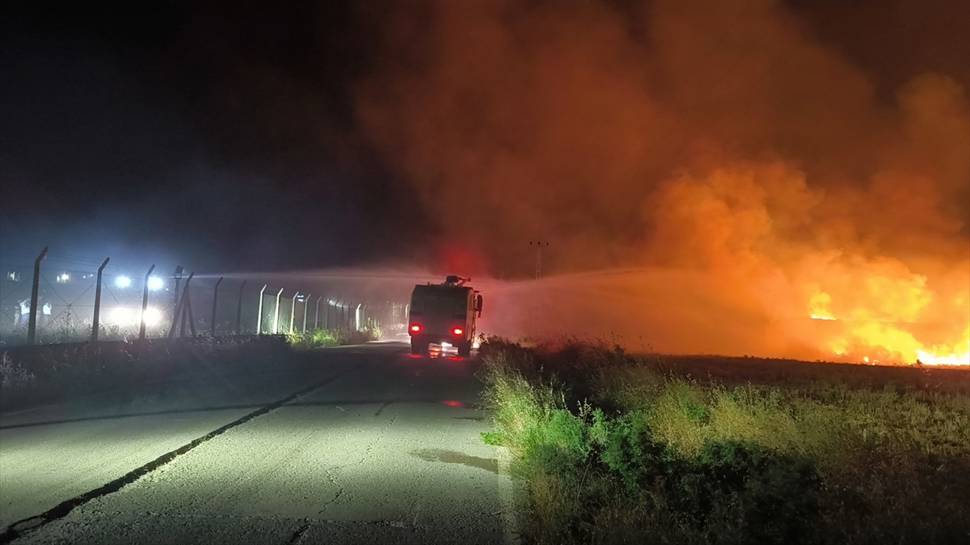 Siirt'te Kezer Çayı mevkisinde çıkan yangın kontrol altına alındı