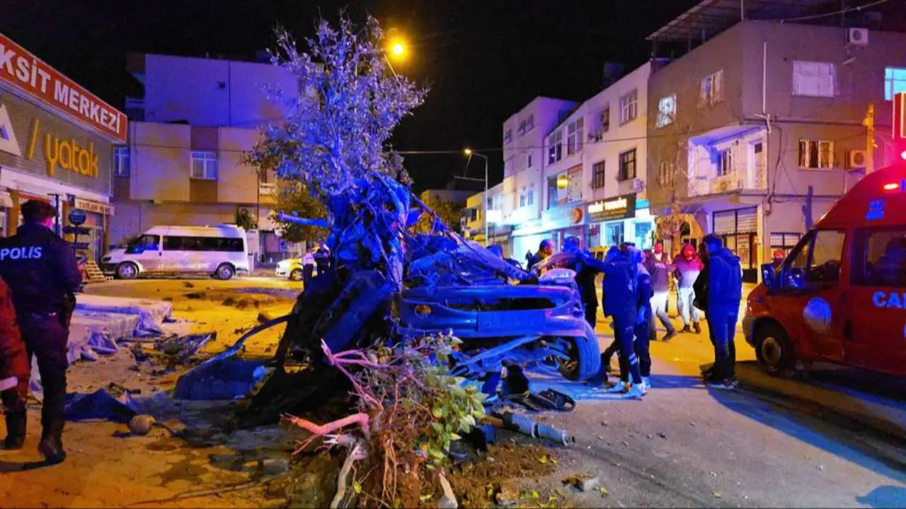 Adana'daki kazada iki kişi yaralandı