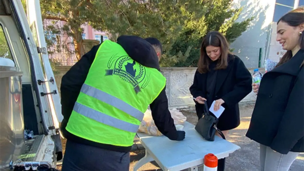 Şereflikoçhisar'da öğrencilere anlamlı destek!